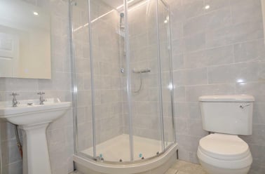 Addison Road, Flat 2, North Hill, Plymouth - Image 3